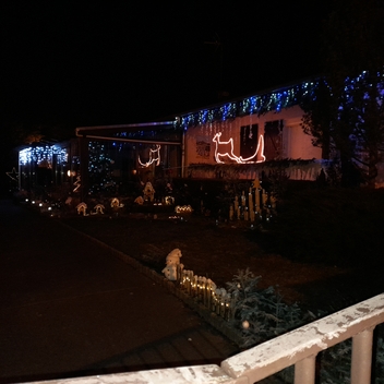 Maison joliment illuminée Maison joliment illuminée