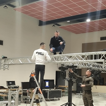 Bal des années 80/90 : une soirée inoubliable ! Bal des années 80/90 : une soirée inoubliable !