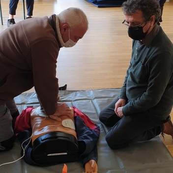 Formation et sensibilisation Premiers secours Formation et sensibilisation Premiers secours