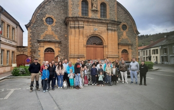 Opération “Nettoyons la forêt”