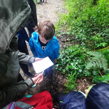 Sortie nature avec nos petits écoliers Sortie nature avec nos petits écoliers