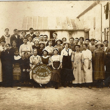 Photos femmes à Bergnicourt Première Guerre Mondiale