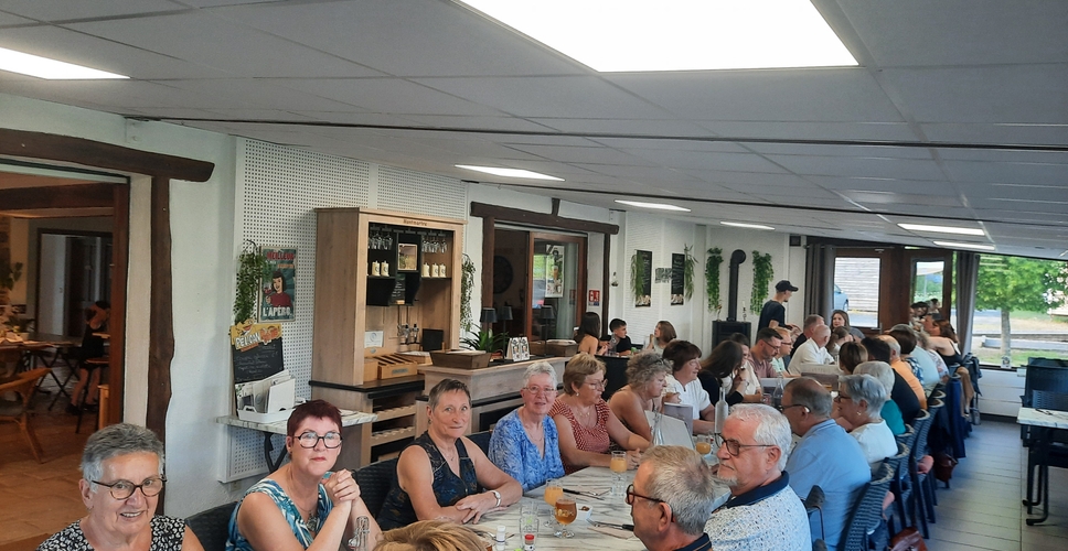 Un repas convivial pour clôturer la saison sportive