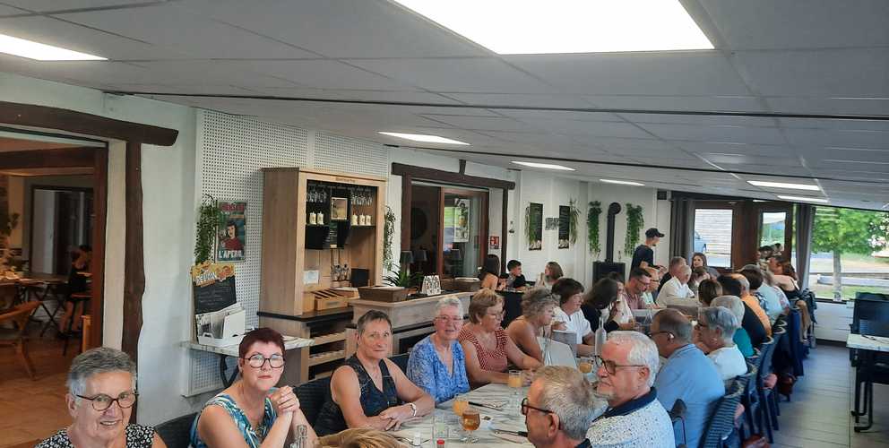 Un repas convivial pour clôturer la saison sportive