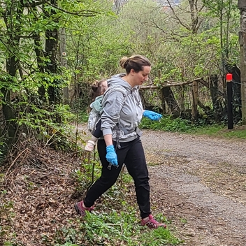 Opération “Nettoyons la forêt”