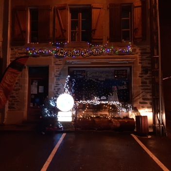 Maison joliment illuminée